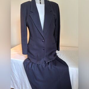 Oleg Cassini Lined Wool 2 Piece Suit